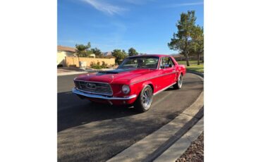 Ford-Mustang-1967-Candy-Apple-Red-Tan-3