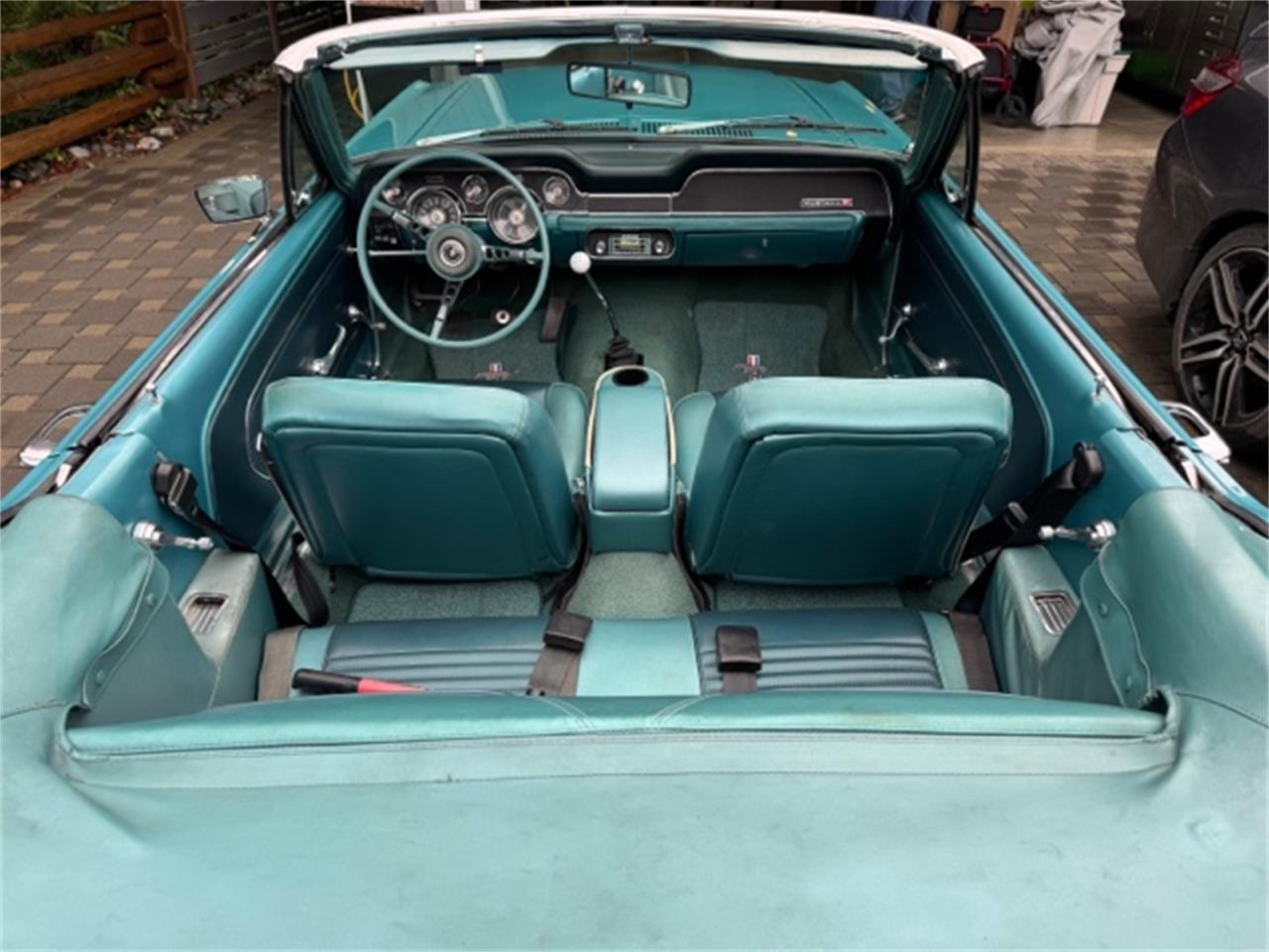 Ford-Mustang-1967-Clearwater-Aqua-Aqua-7
