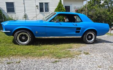 Ford-Mustang-1967-Coupe