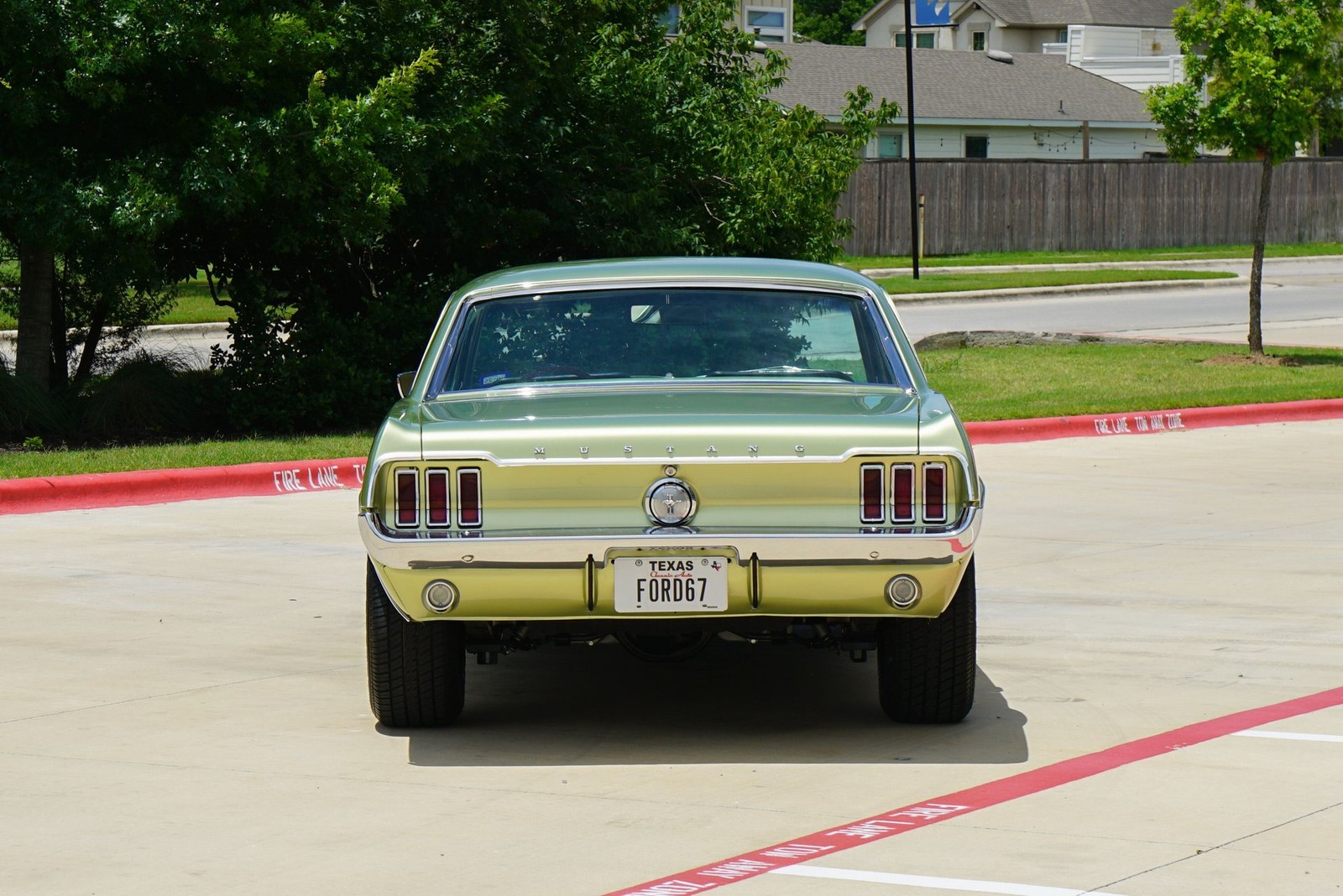 Ford-Mustang-1967-Coupe-8