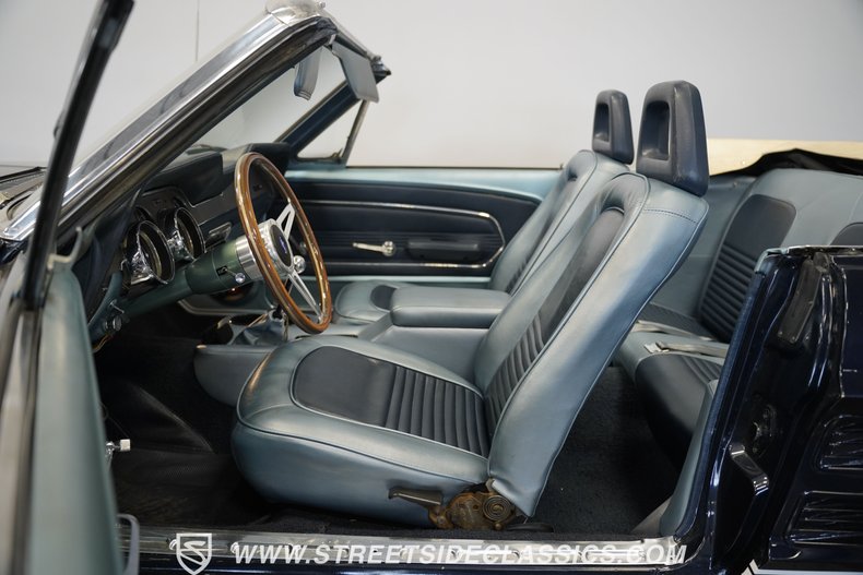 Ford-Mustang-1967-Dark-Blue-Blue-2