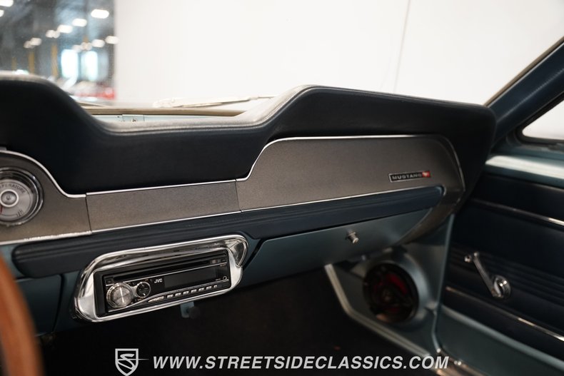 Ford-Mustang-1967-Dark-Blue-Blue-48