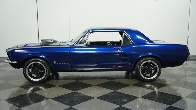 Ford-Mustang-1967-Dark-Blue-Metallic-Black-1