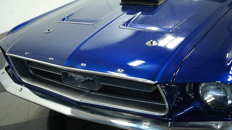 Ford-Mustang-1967-Dark-Blue-Metallic-Black-21