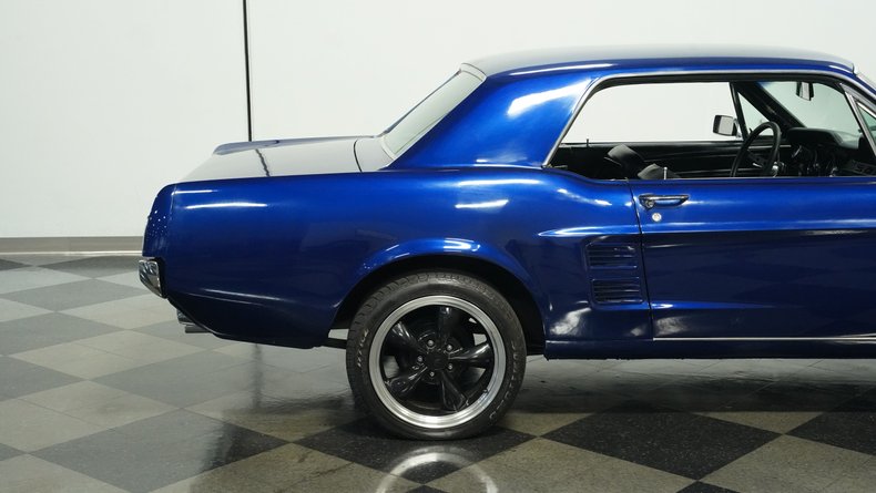 Ford-Mustang-1967-Dark-Blue-Metallic-Black-25