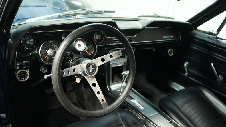 Ford-Mustang-1967-Dark-Blue-Metallic-Black-32