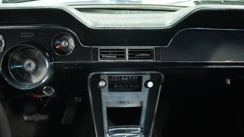 Ford-Mustang-1967-Dark-Blue-Metallic-Black-38