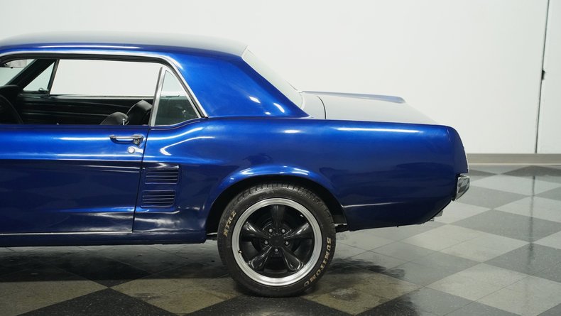 Ford-Mustang-1967-Dark-Blue-Metallic-Black-8