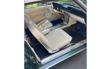 Ford-Mustang-1967-Dark-Moss-Green-Parchment-wBlack-2