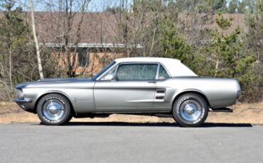 Ford-Mustang-1967-Gray-White-21