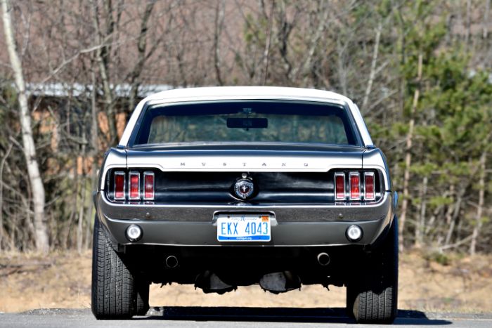 Ford-Mustang-1967-Gray-White-23