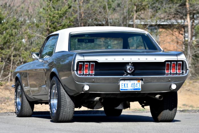 Ford-Mustang-1967-Gray-White-24
