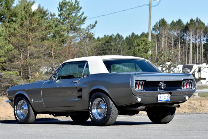 Ford-Mustang-1967-Gray-White-25