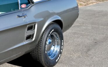 Ford-Mustang-1967-Gray-White-30