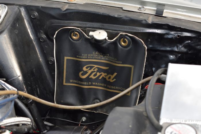 Ford-Mustang-1967-Gray-White-40