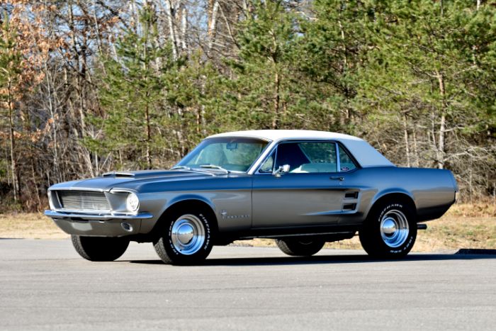 Ford-Mustang-1967-Gray-White-42