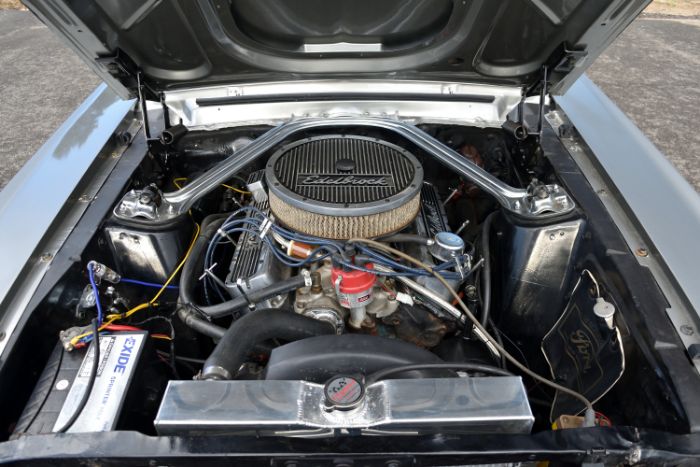 Ford-Mustang-1967-Gray-White-44