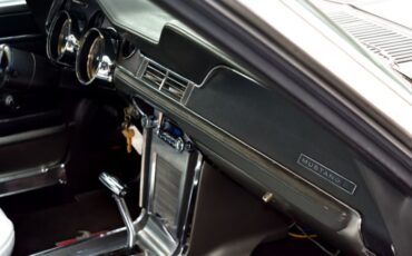 Ford-Mustang-1967-Gray-White-5
