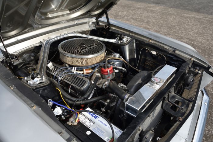 Ford-Mustang-1967-Gray-White-9