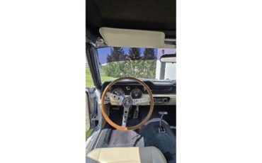 Ford-Mustang-1967-Light-Blue-Tan-10
