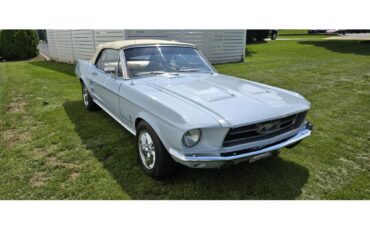 Ford-Mustang-1967-Light-Blue-Tan-23