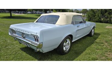 Ford-Mustang-1967-Light-Blue-Tan-24