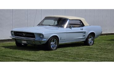 Ford-Mustang-1967-Light-Blue-Tan-25