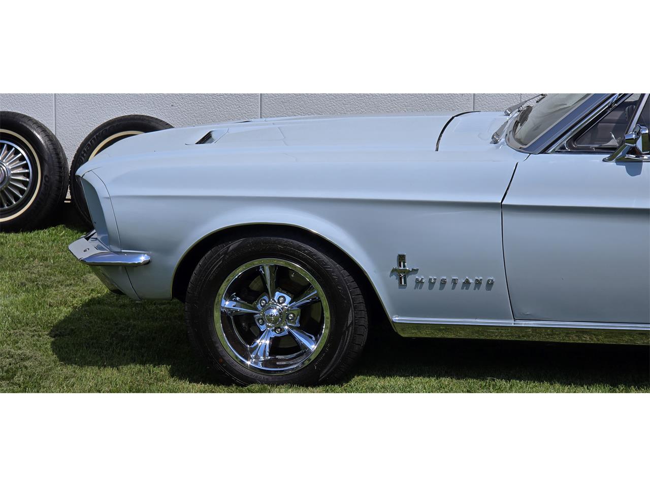 Ford-Mustang-1967-Light-Blue-Tan-4