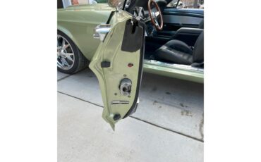 Ford-Mustang-1967-Lime-Gold-Custom-BlackCharcoal-18