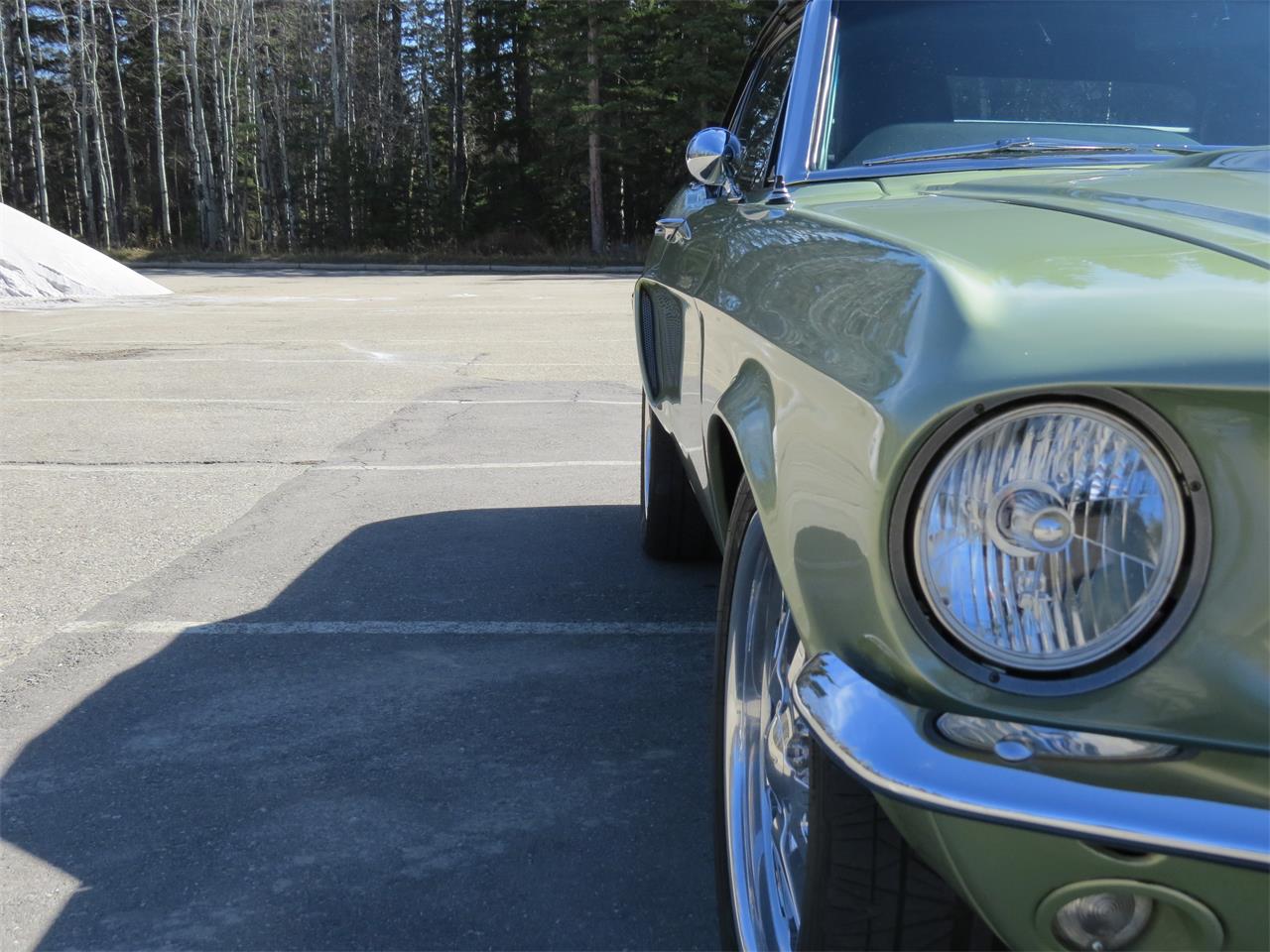 Ford-Mustang-1967-Lime-Gold-Custom-BlackCharcoal-5