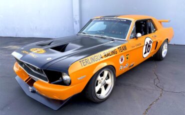 Ford-Mustang-1967-Orange-Black-19