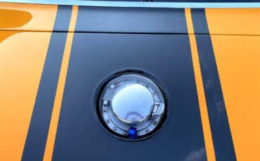Ford-Mustang-1967-Orange-Black-6