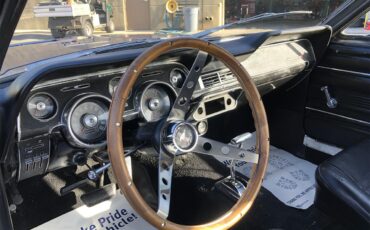 Ford-Mustang-1967-Presidential-Blue-Black-9