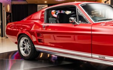 Ford-Mustang-1967-Red-15