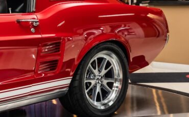 Ford-Mustang-1967-Red-18