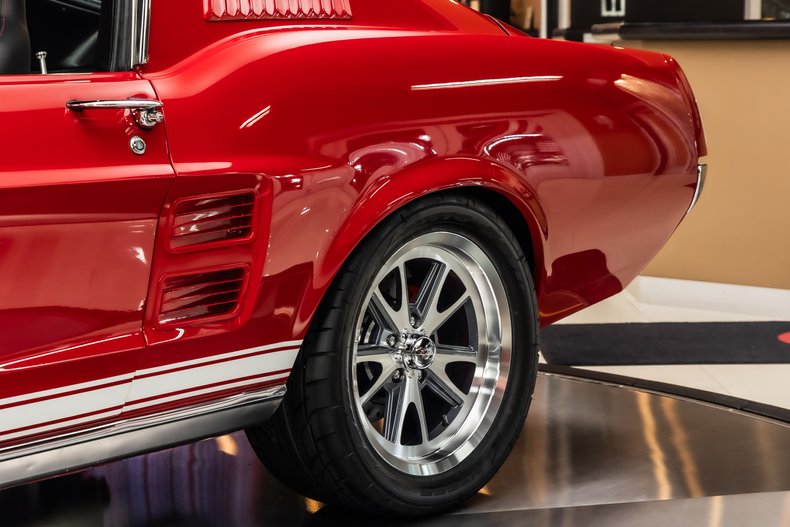 Ford-Mustang-1967-Red-18