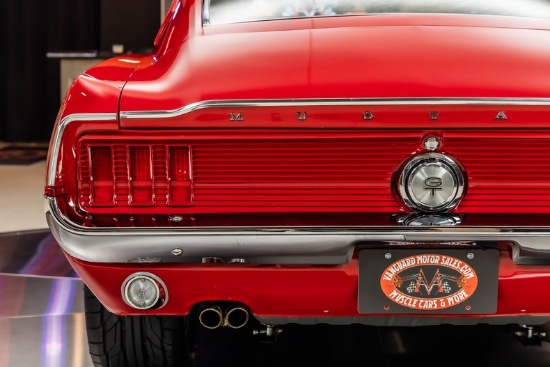 Ford-Mustang-1967-Red-20