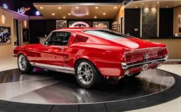 Ford-Mustang-1967-Red-31