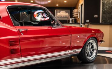 Ford-Mustang-1967-Red-40