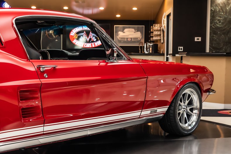 Ford-Mustang-1967-Red-40