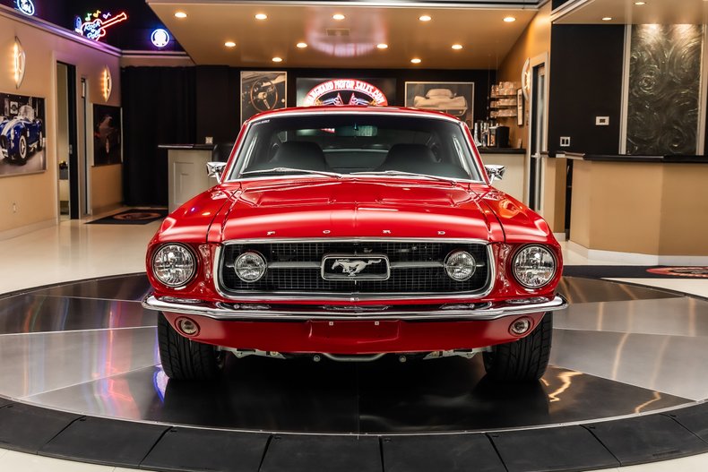 Ford-Mustang-1967-Red-6