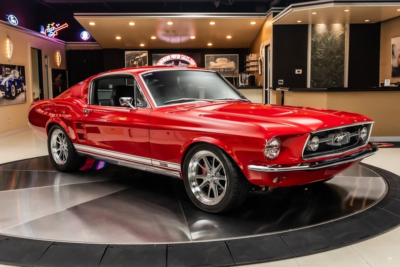 Ford-Mustang-1967-Red-7