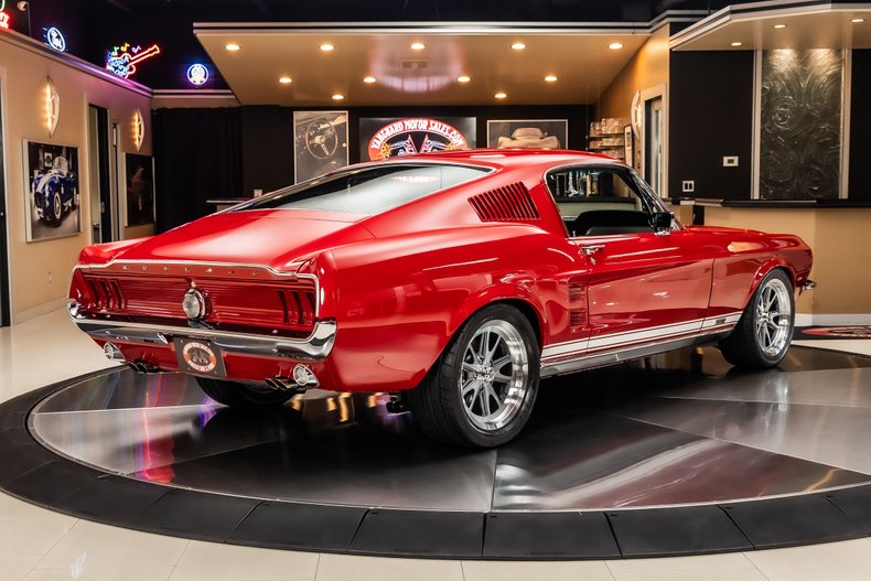 Ford-Mustang-1967-Red-9