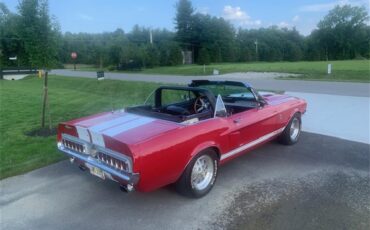 Ford-Mustang-1967-Red-Black-1