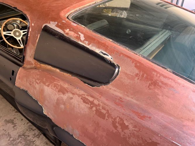 Ford-Mustang-1967-Red-Sauterne-Gold-19
