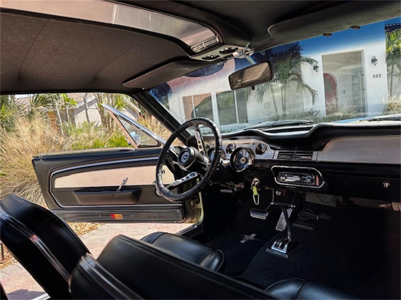 Ford-Mustang-1967-Sea-Green-Black-10