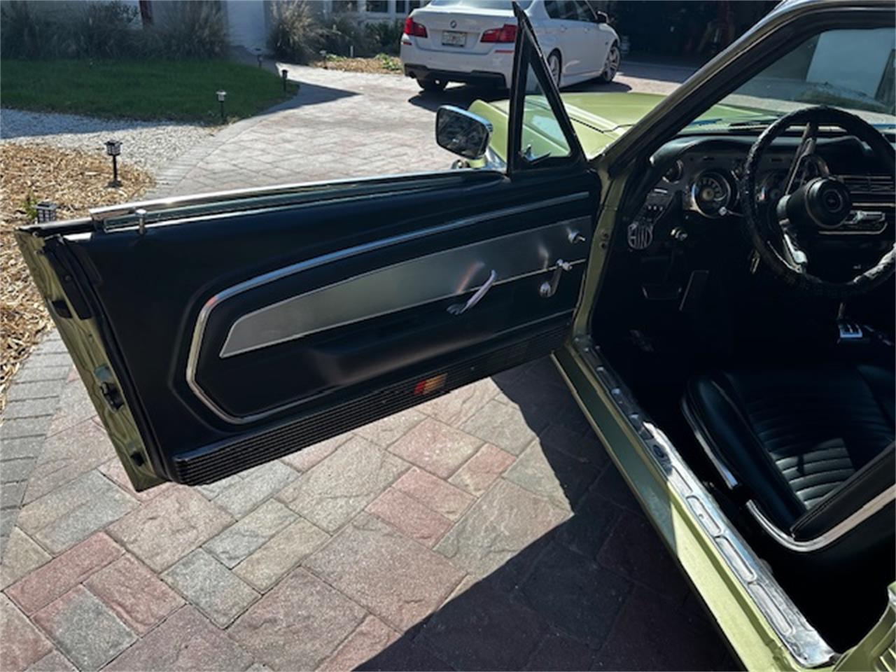 Ford-Mustang-1967-Sea-Green-Black-12