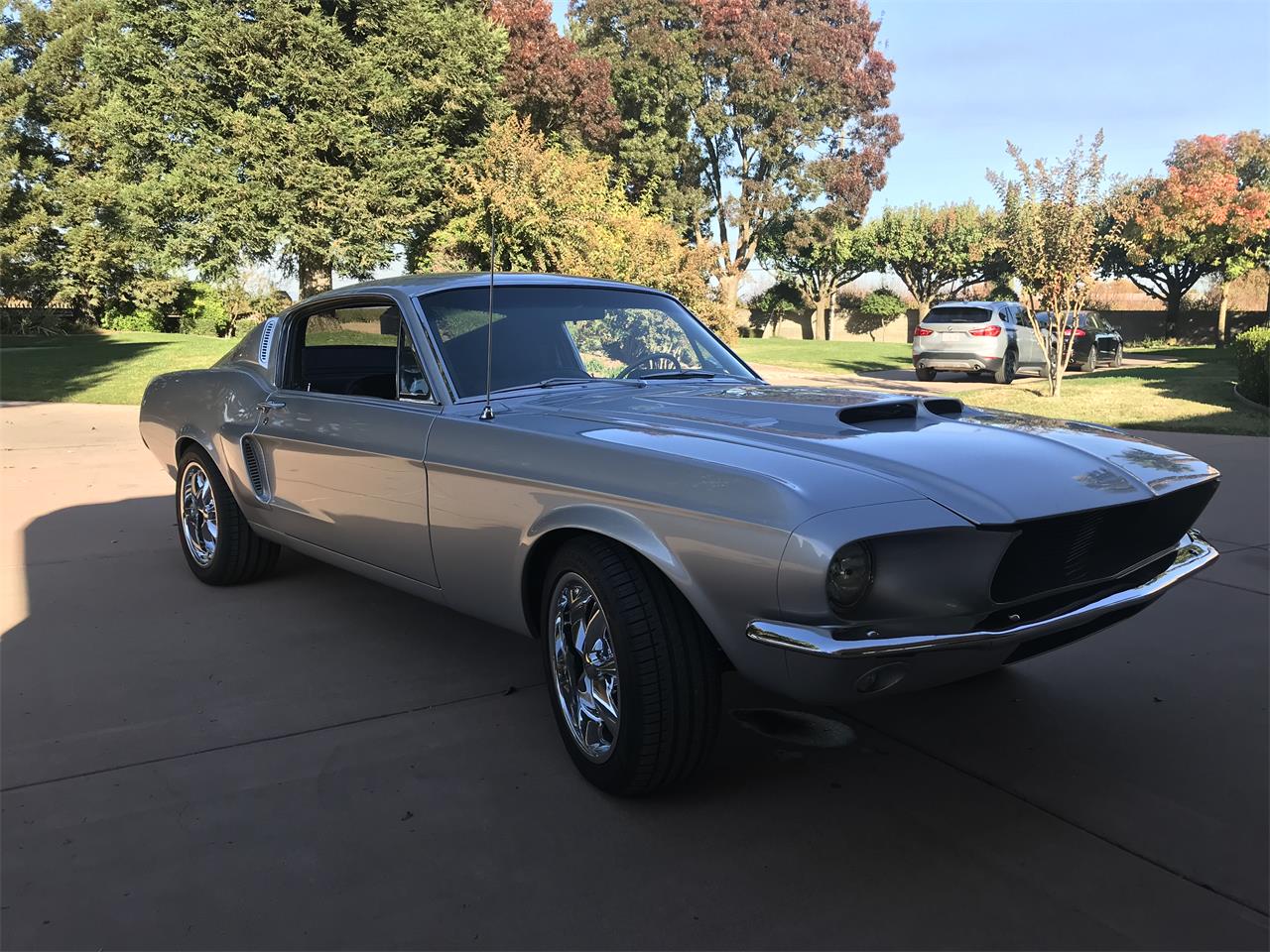 Ford-Mustang-1967-Silver-Black-14