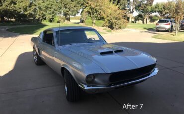 Ford-Mustang-1967-Silver-Black-2
