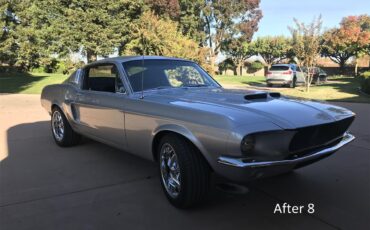 Ford-Mustang-1967-Silver-Black-3